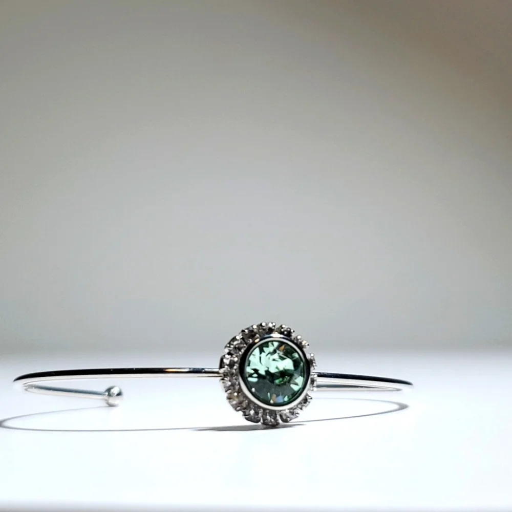 Ted Baker London Green Swarovski Crystal Sappelle Daisy Lace Ultra Fine Cuff